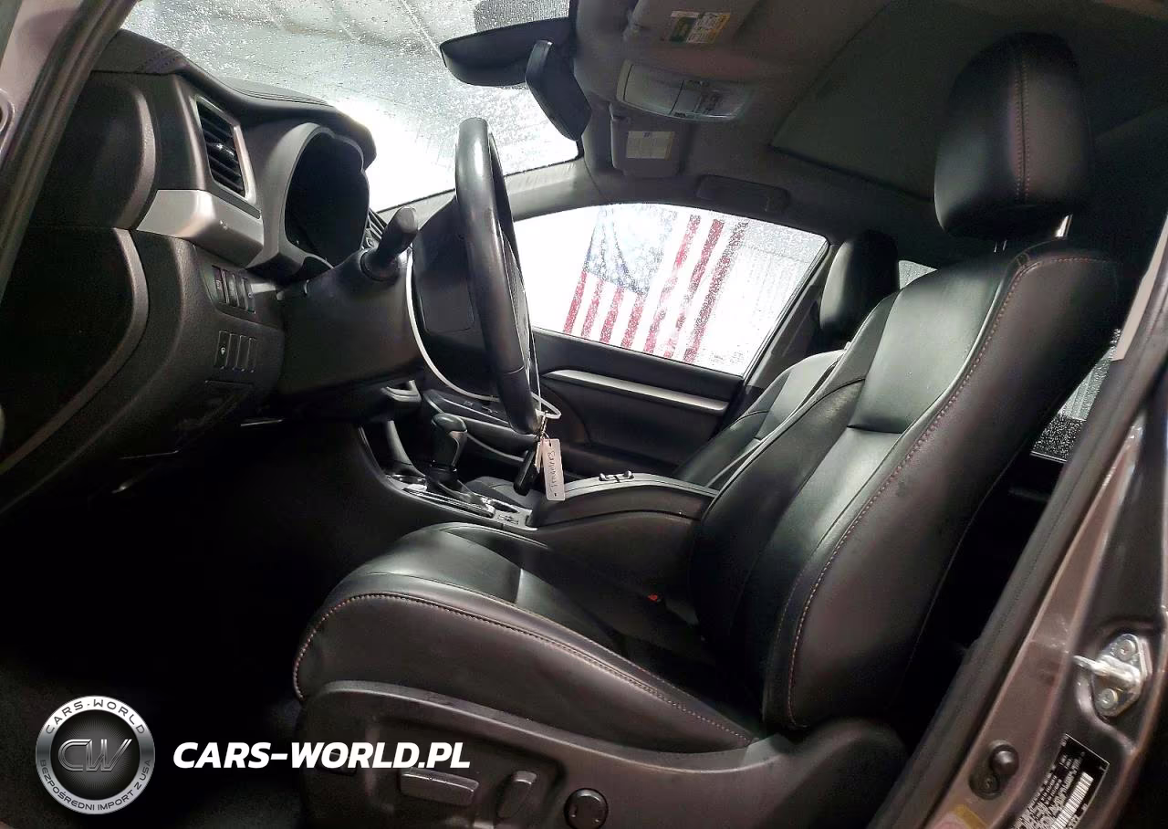 2019 Toyota Highlander Xle VIN:5TDJZRFH2KS706687 - 7