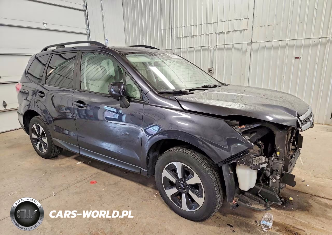 2018 Subaru Forester 2.5I Premium VIN:JF2SJAGC2JH599628 - 4