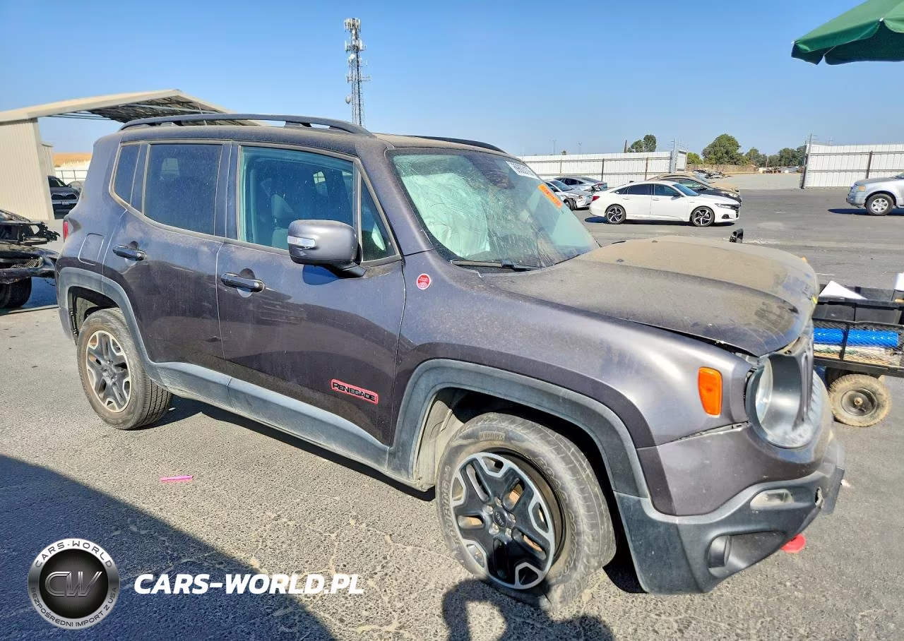 2017 Jeep Renegade Trailhawk VIN:ZACCJBCB9HPG16286 - 4
