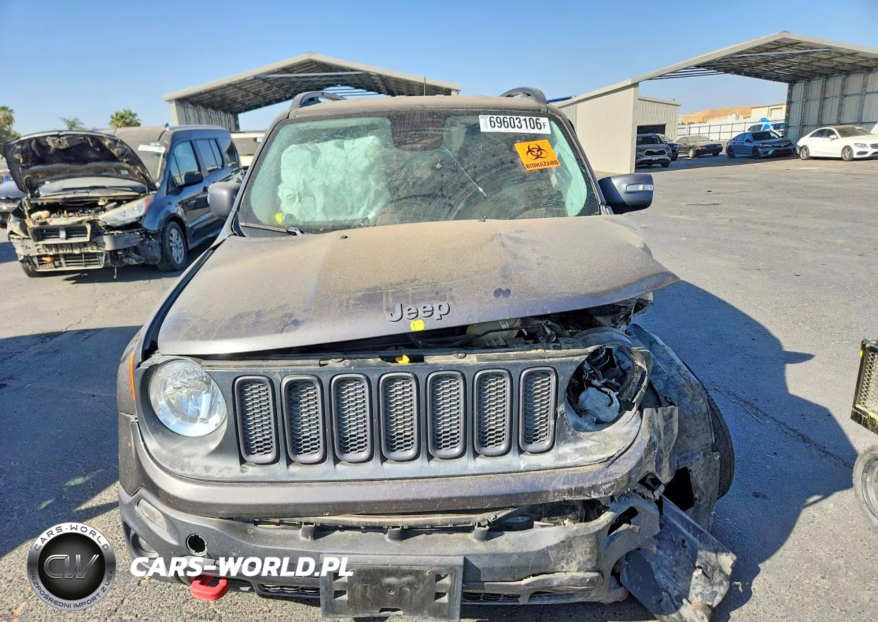 2017 Jeep Renegade Trailhawk VIN:ZACCJBCB9HPG16286 - 5