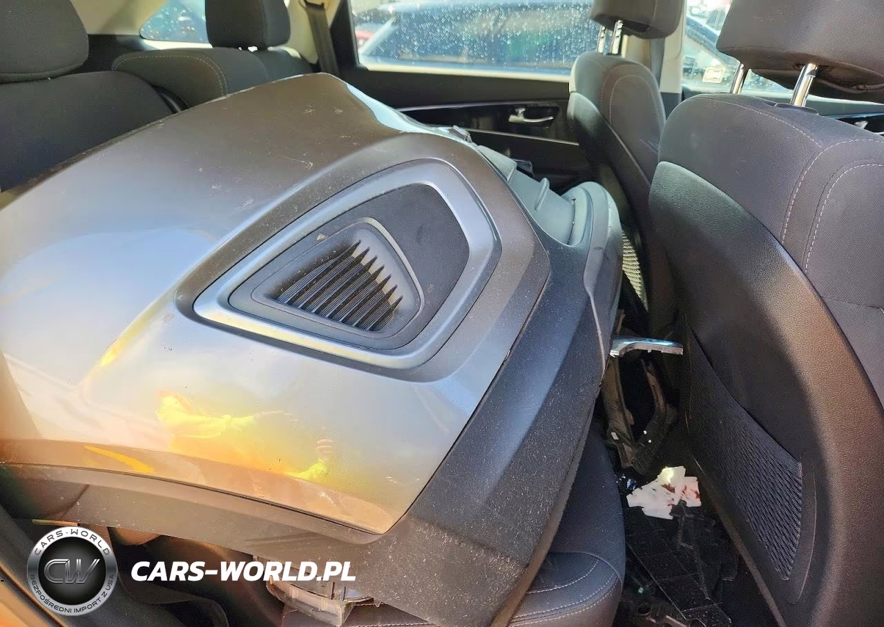 2017 Kia Sorento Lx VIN:5XYPG4A3XHG282616 - 10