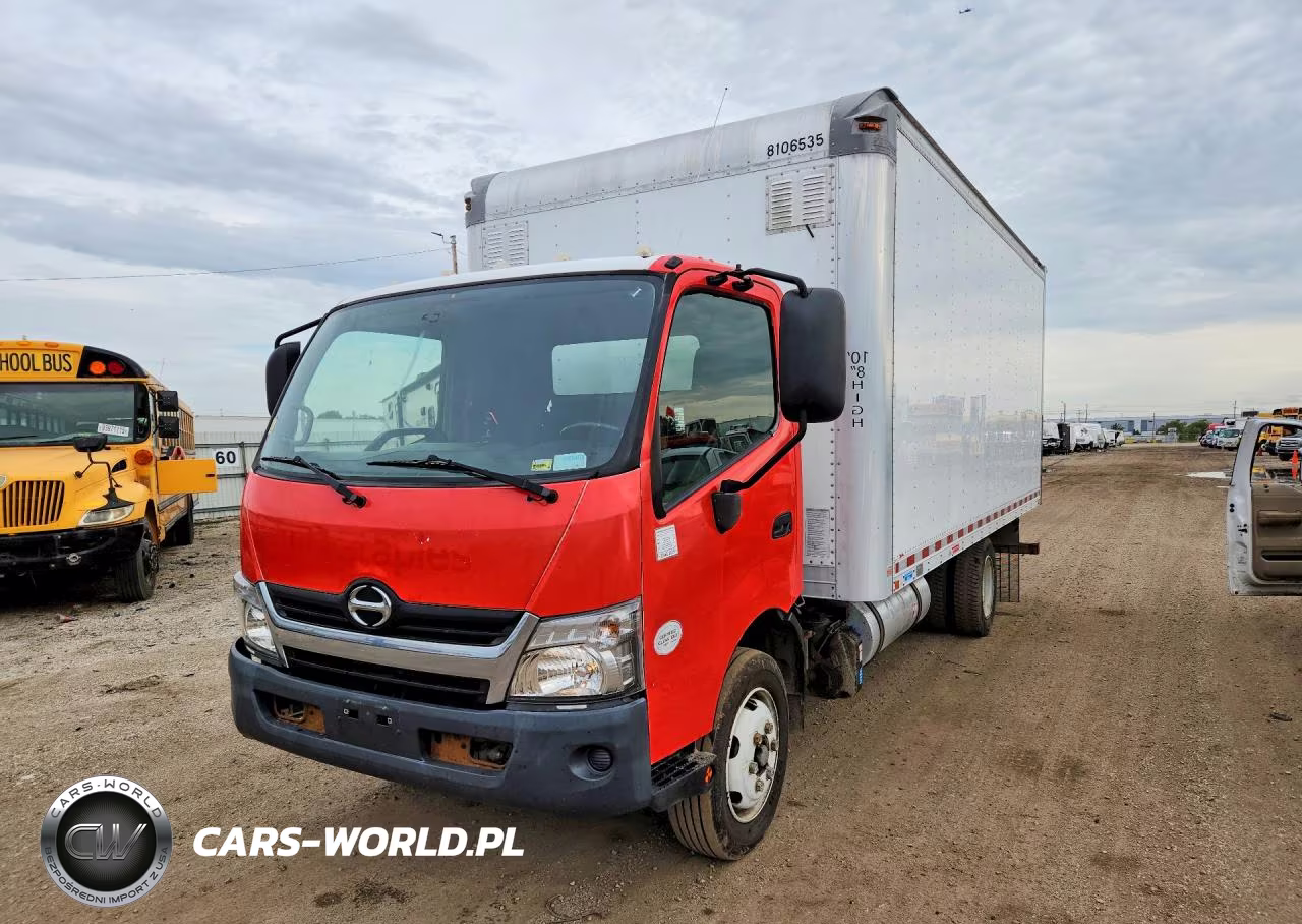2018 Hino 195 - Box Truck