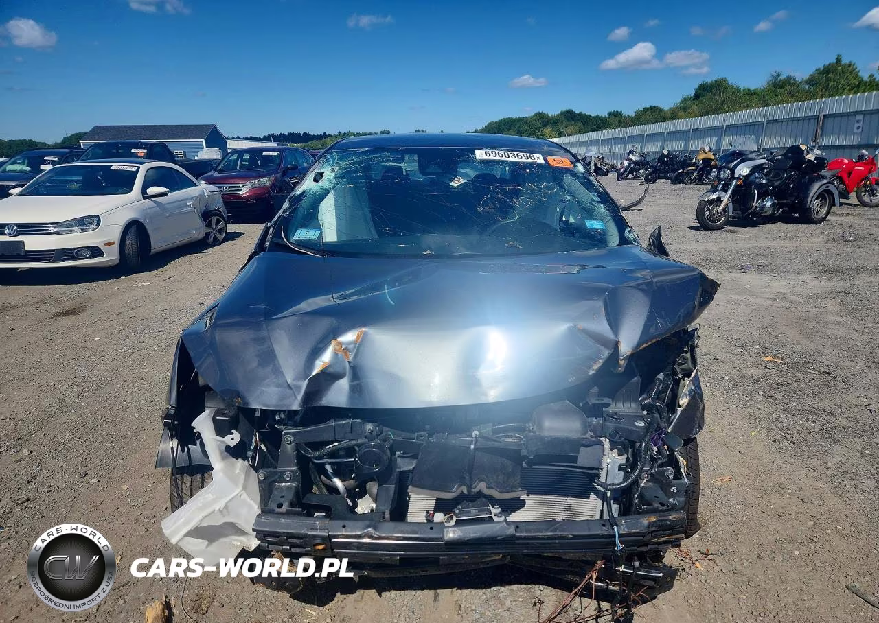 2025 Nissan Versa Sv VIN:3N1CN8EV6SL867767 - 5