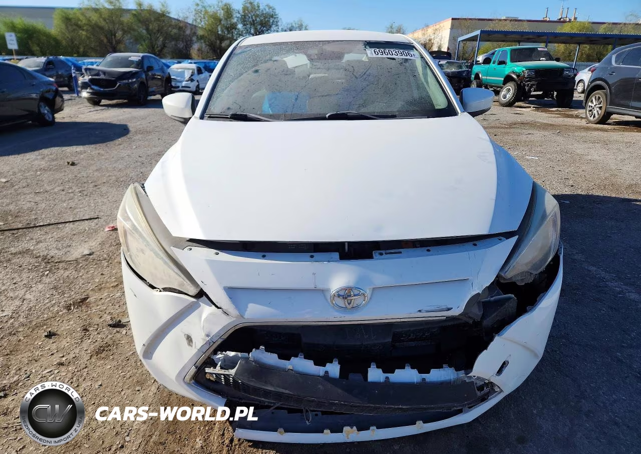 2019 Toyota Yaris Le VIN:3MYDLBYV5KY523285 - 5