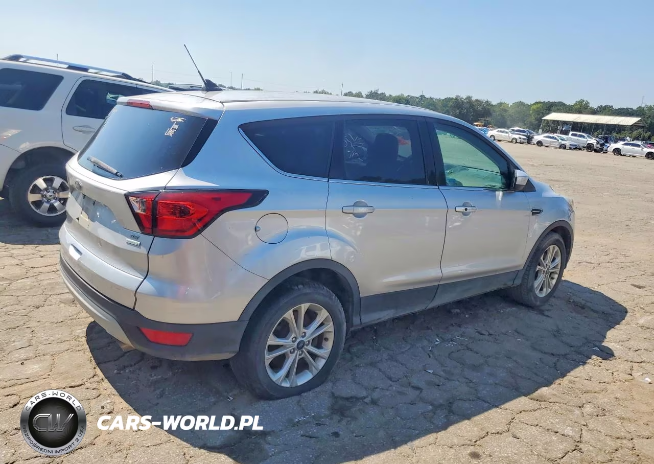2019 Ford Escape Se VIN:1FMCU0GD4KUA58517 - 3
