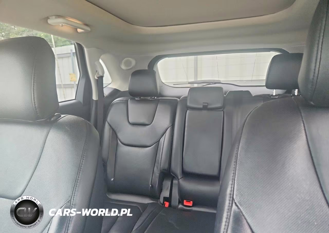 2019 Ford Edge Titanium VIN:2FMPK4K96KBC10983 - 10