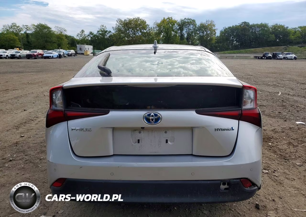 2021 Toyota Prius Le VIN:JTDKAMFU2M3152289 - 6