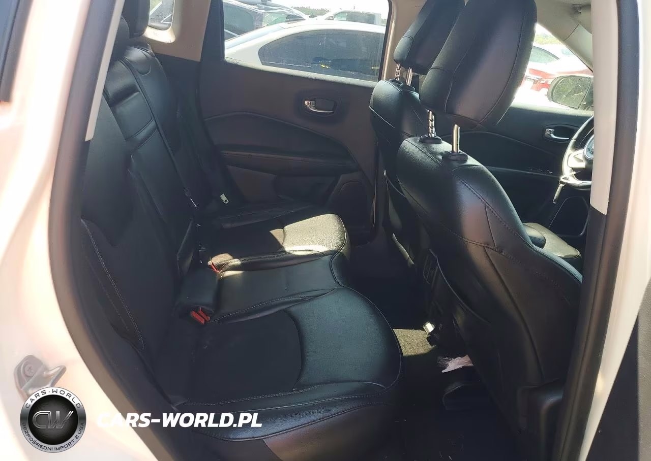 2019 Jeep Compass Latitude VIN:3C4NJDBB5KT641708 - 10