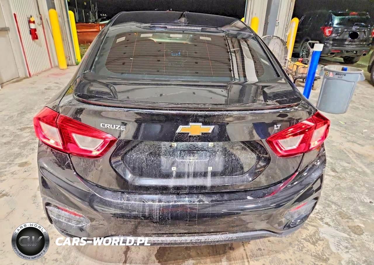 2018 Chevrolet Cruze Lt VIN:1G1BE5SM1J7148649 - 6