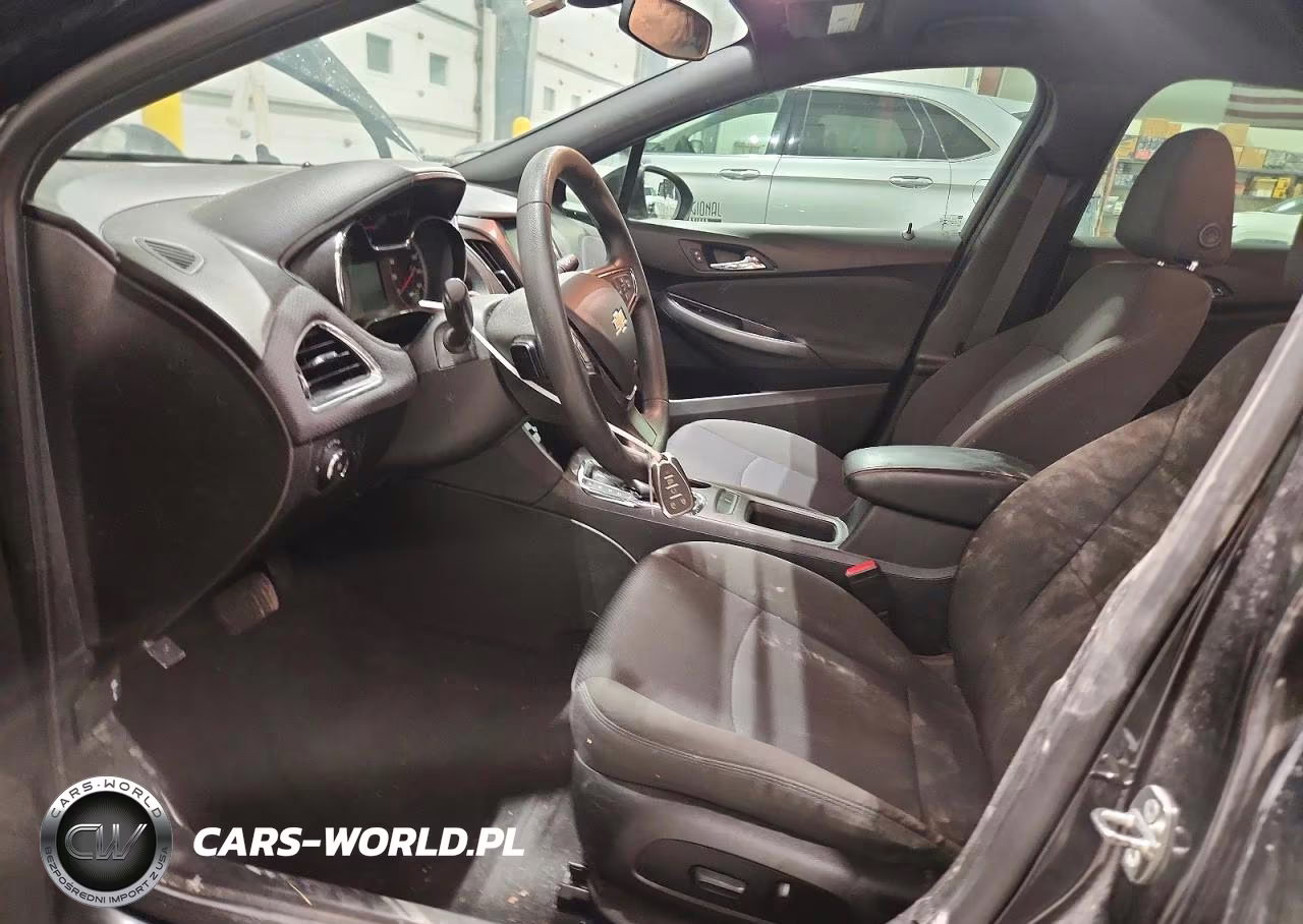 2018 Chevrolet Cruze Lt VIN:1G1BE5SM1J7148649 - 7