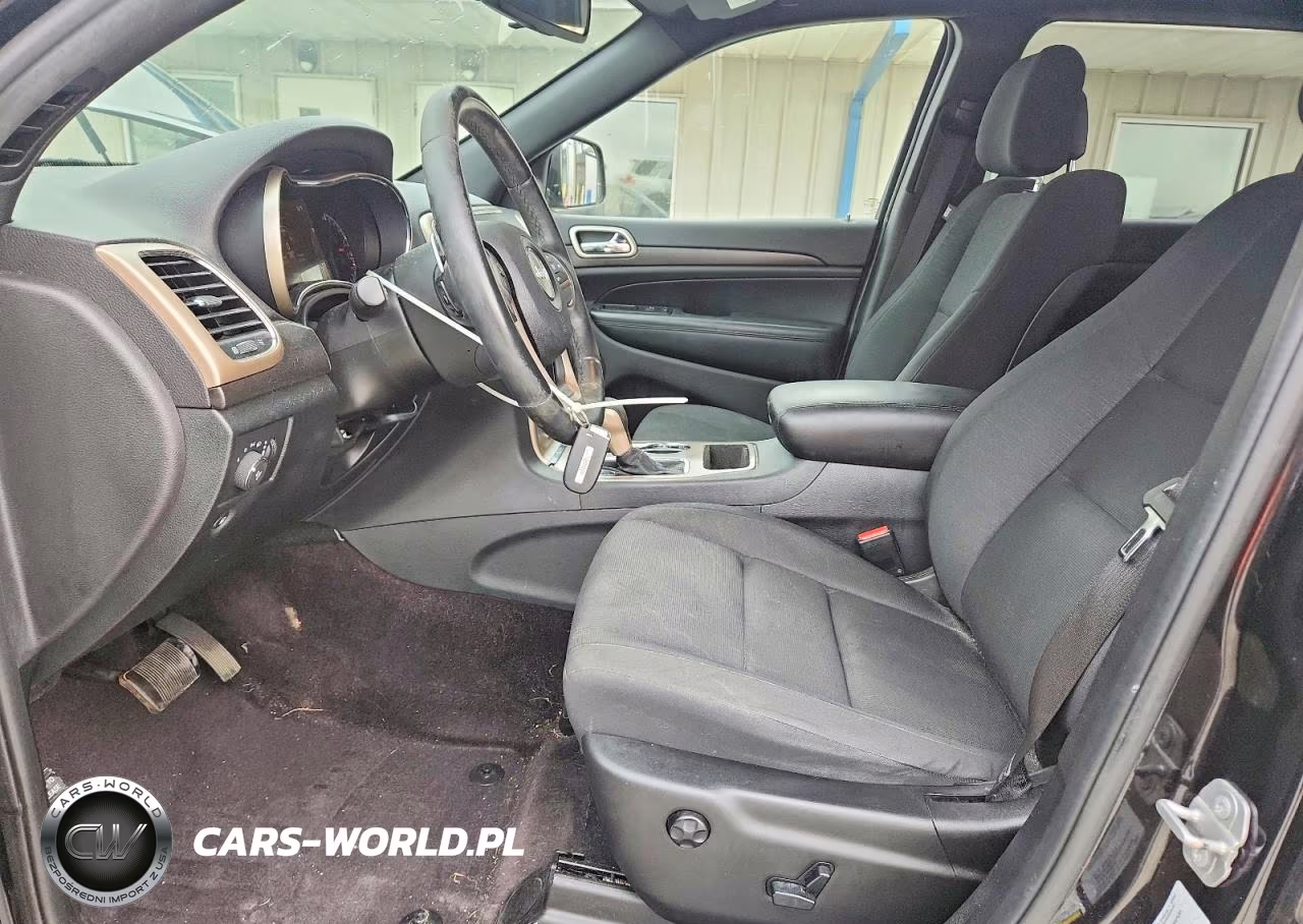 2016 Jeep Grand Cherokee Laredo VIN:1C4RJFAG9GC388101 - 7