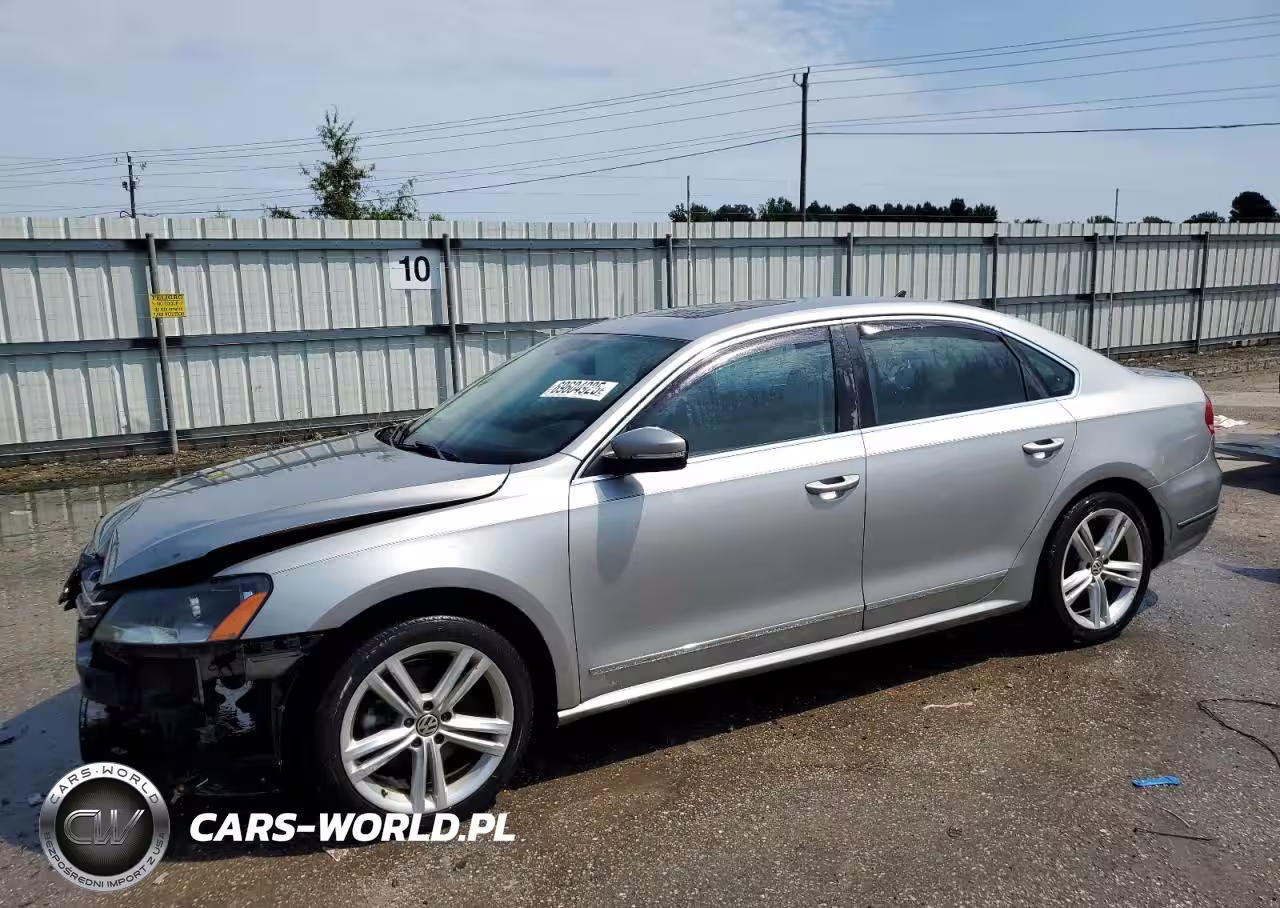 2013 Volkswagen Passat Sel