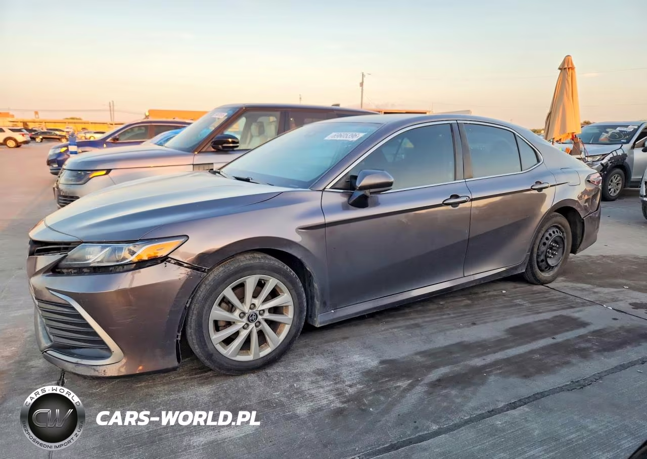 2021 Toyota Camry Le