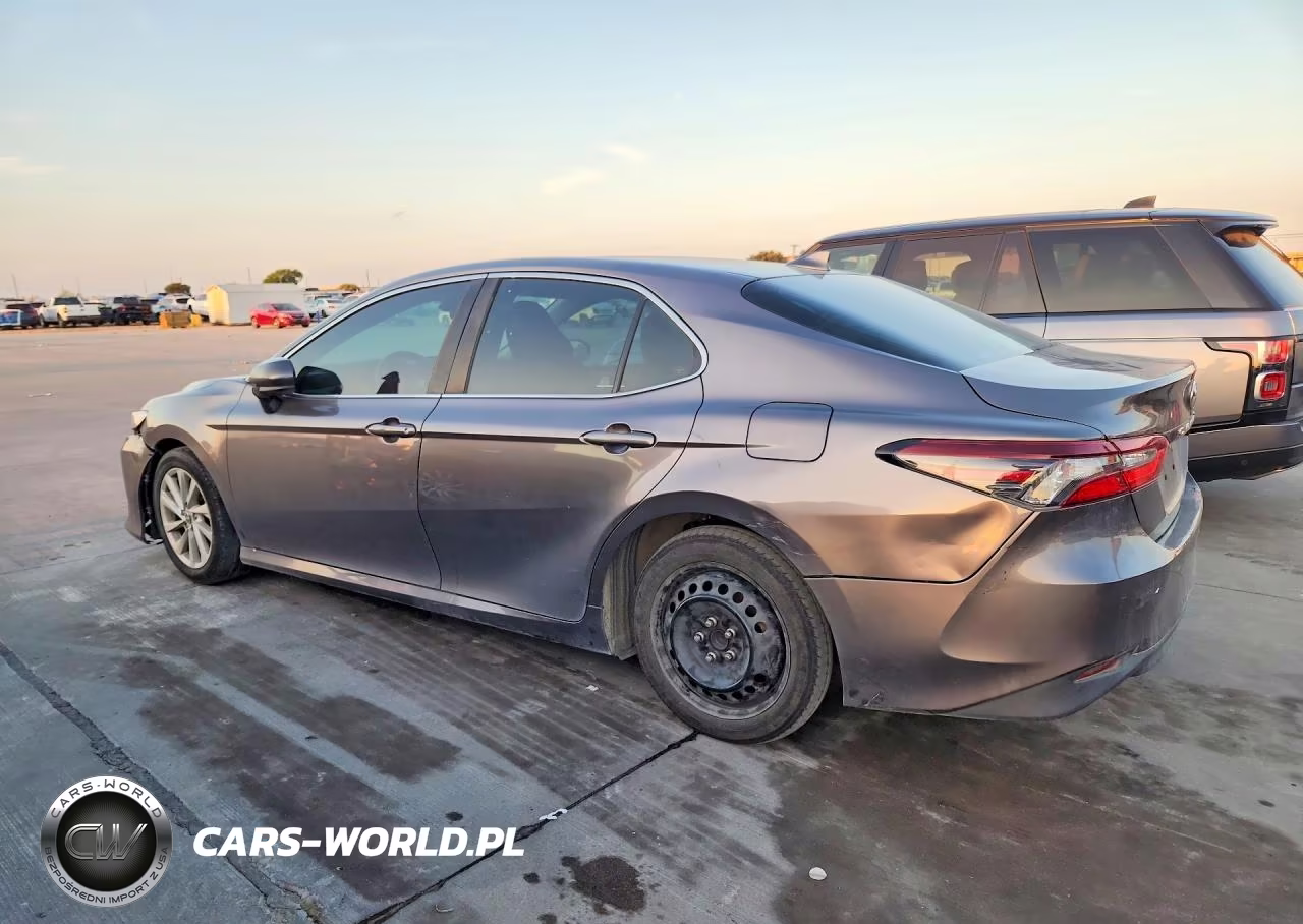 2021 Toyota Camry Le VIN:4T1C11AK2MU470718 - 2