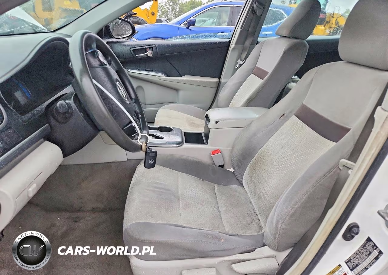 2014 Toyota Camry Hybrid Le VIN:4T1BD1FK9EU138112 - 12