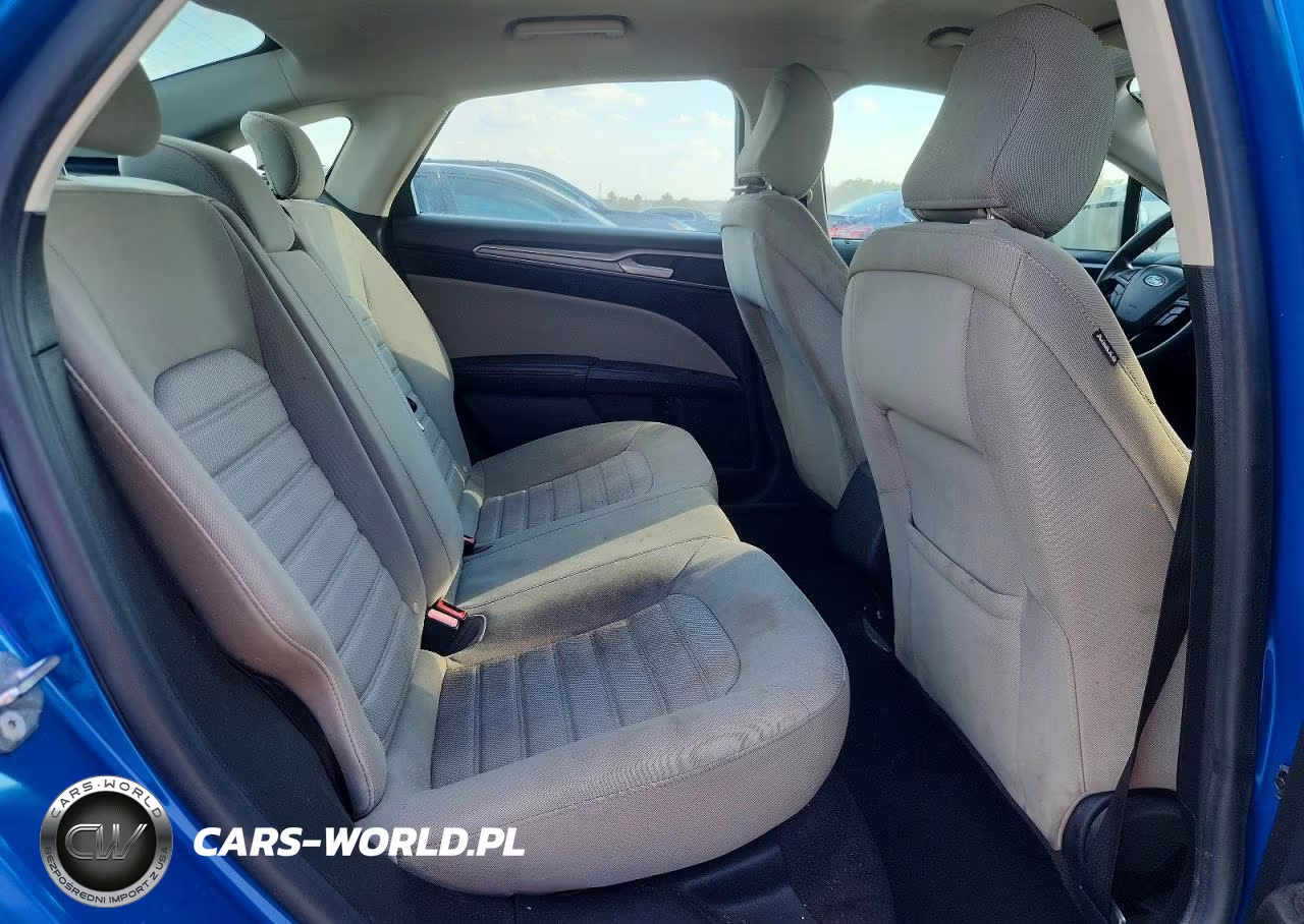 2020 Ford Fusion S VIN:3FA6P0G79LR196717 - 10