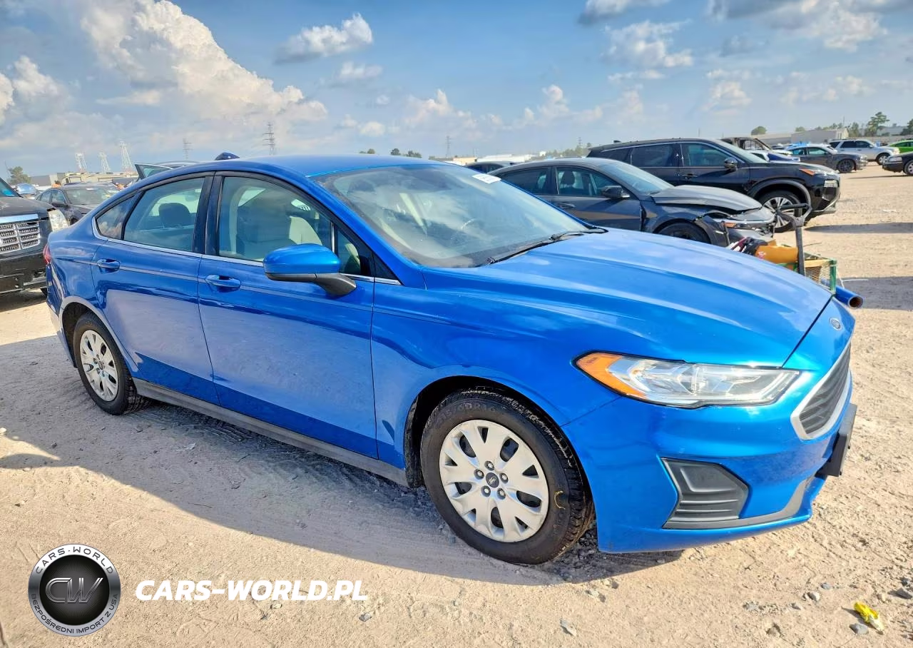 2020 Ford Fusion S VIN:3FA6P0G79LR196717 - 4