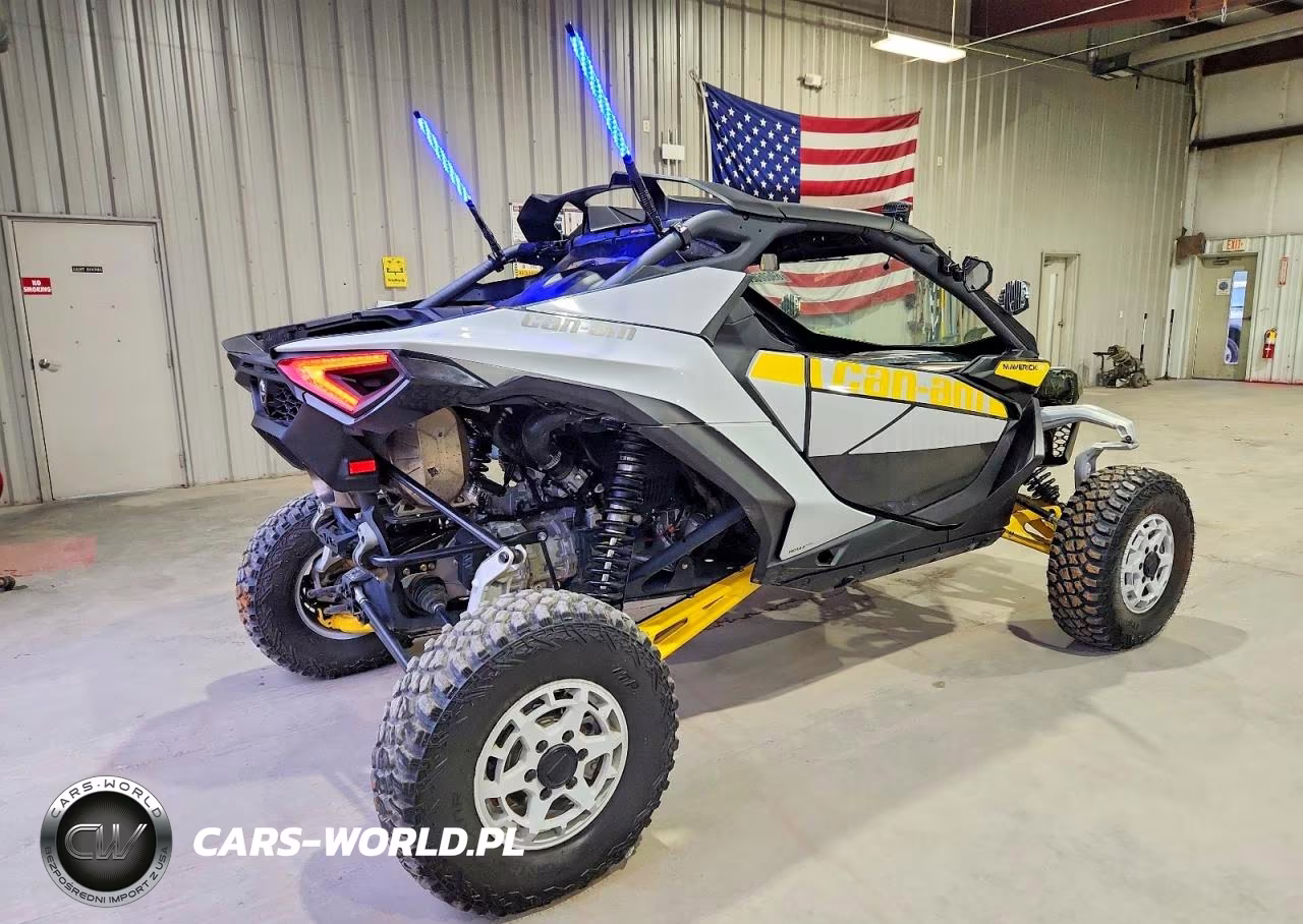 2024 Can-Am Maverick R Utility Vehicle VIN:3JB8GAT45RE000179 - 4