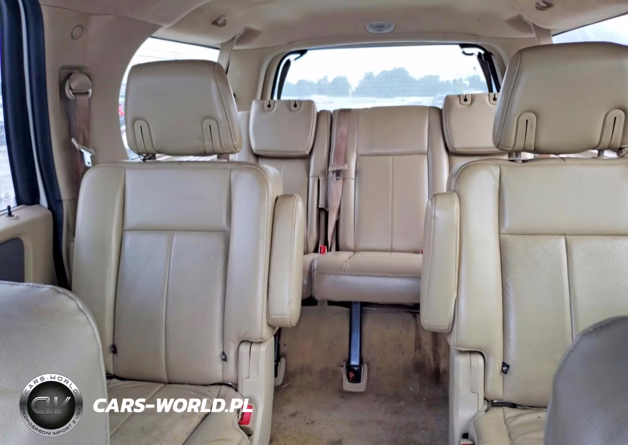 2011 Ford Expedition El Xlt VIN:1FMJK1J54BEF25675 - 10