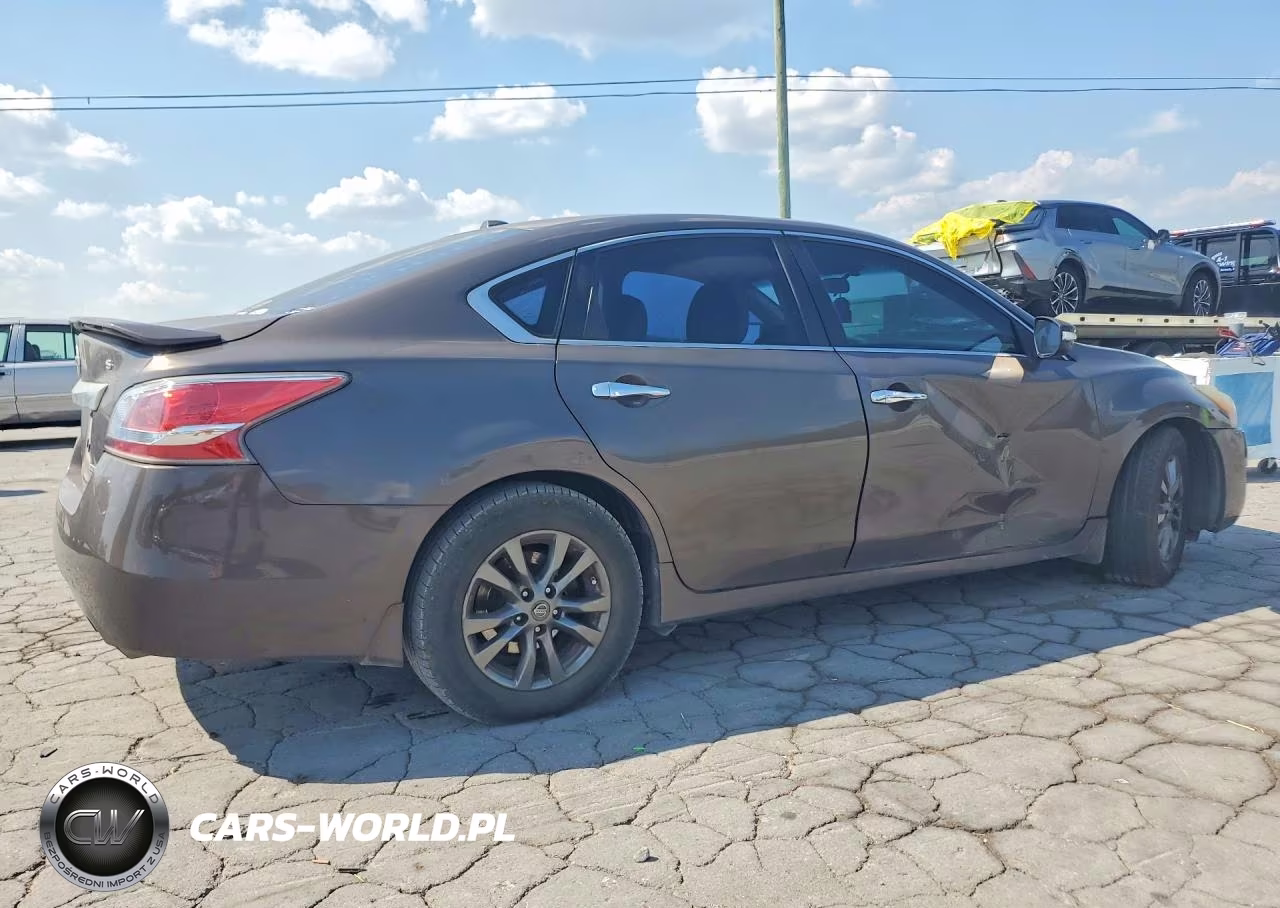 2015 Nissan Altima 2.5 S VIN:1N4AL3AP2FC475493 - 3