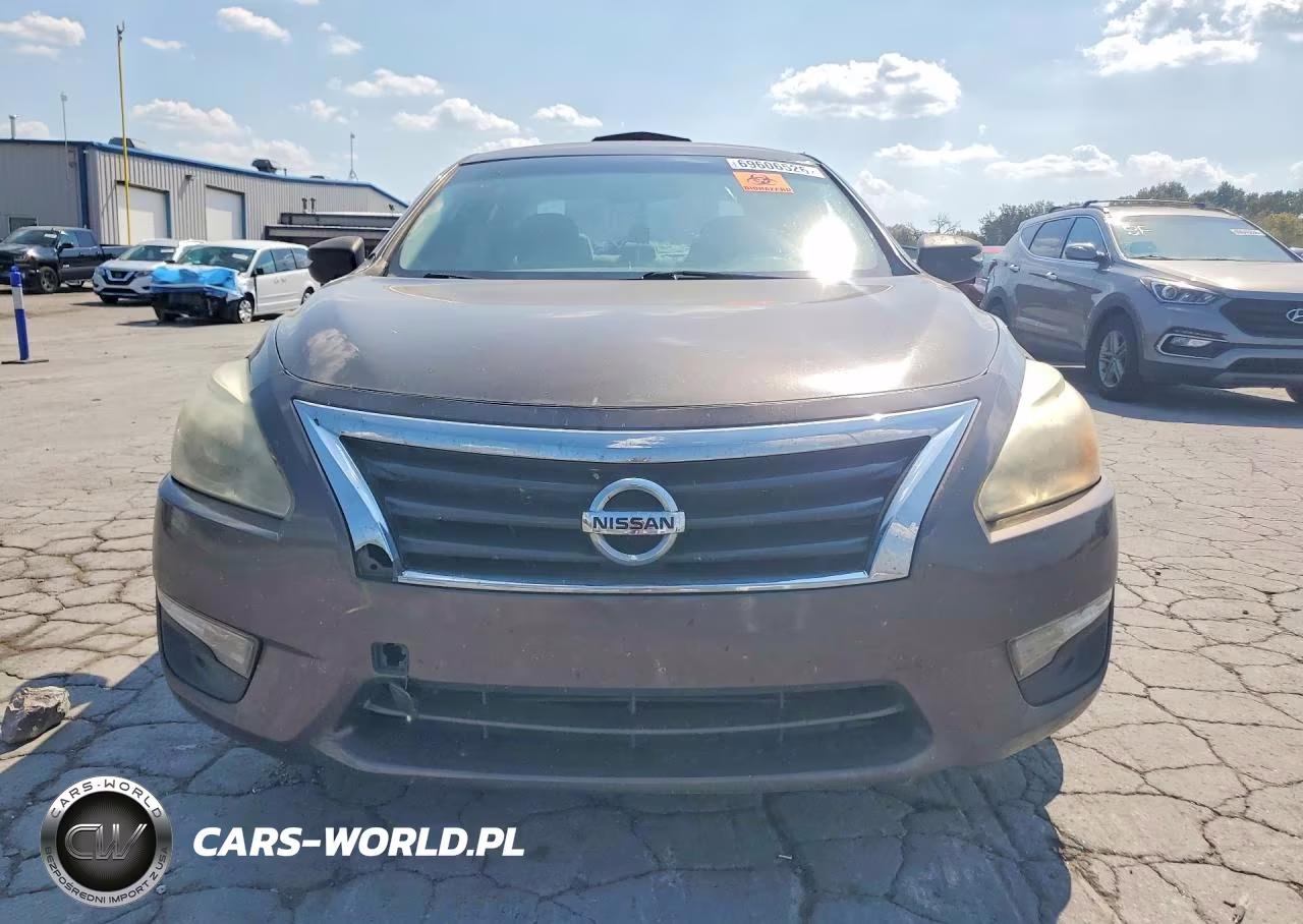 2015 Nissan Altima 2.5 S VIN:1N4AL3AP2FC475493 - 5