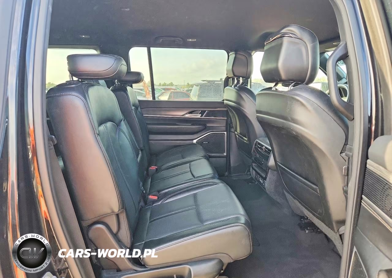 2024 Jeep Wagoneer L Series Ii VIN:1C4SJSBP0RS175085 - 11