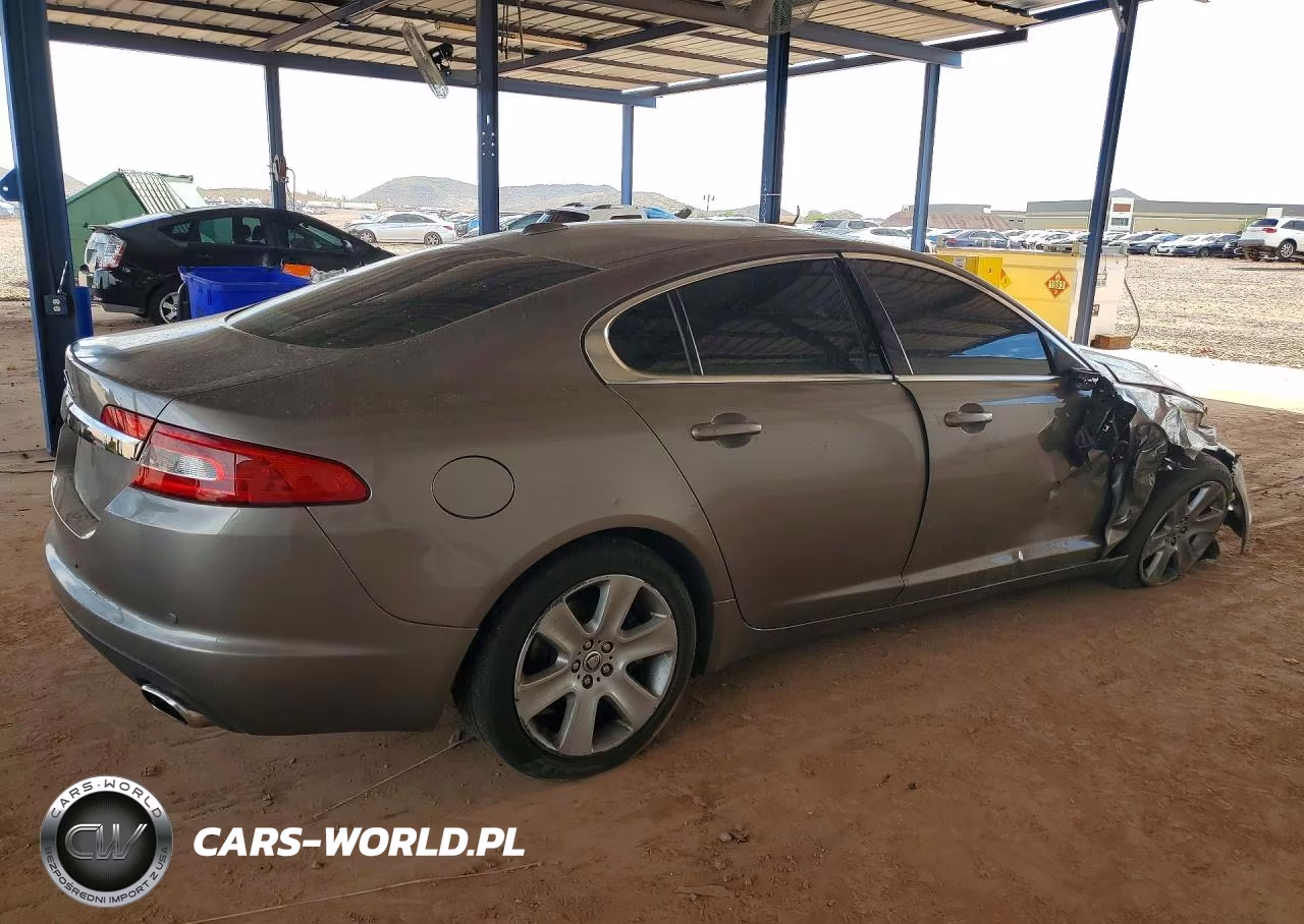 2010 Jaguar Xf Luxury VIN:SAJWA0FA3AHR54334 - 3