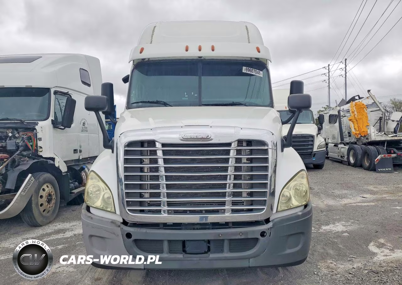 2016 Freightliner Cascadia 125 VIN:3AKJGLD59GSHT8623 - 5