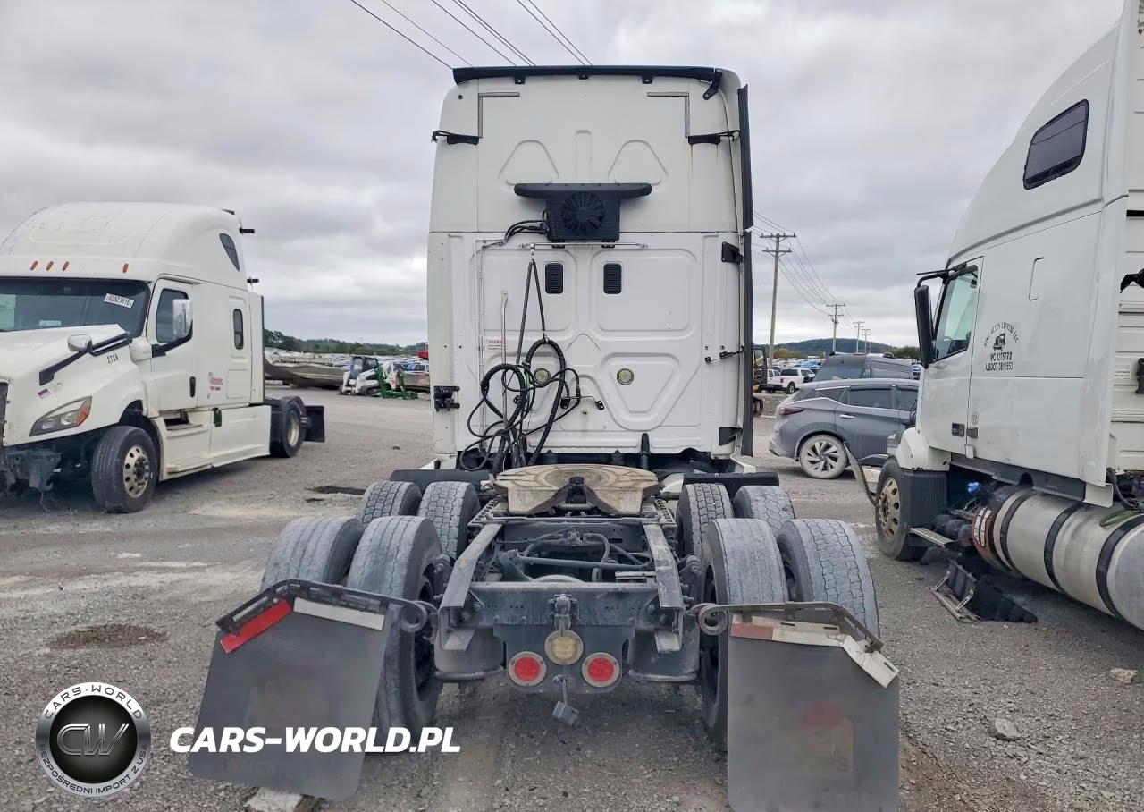 2016 Freightliner Cascadia 125 VIN:3AKJGLD59GSHT8623 - 6