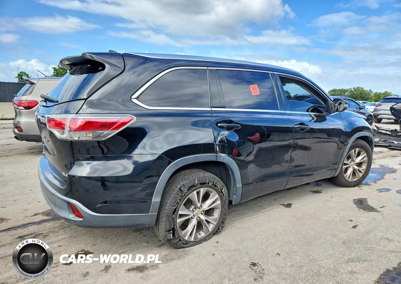 2015 Toyota Highlander Xle VIN:5TDKKRFHXFS056375 - 3