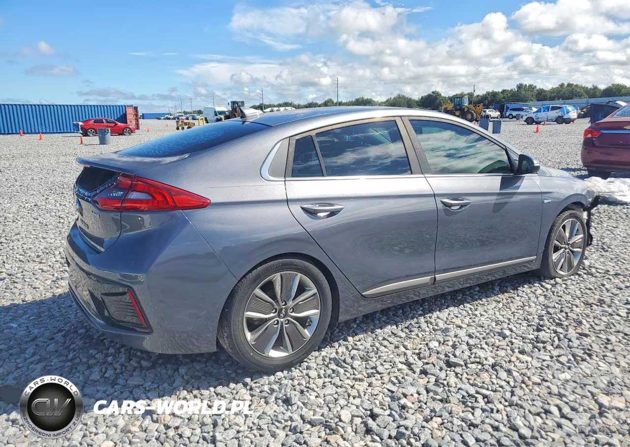 2018 Hyundai Ioniq Limited VIN:KMHC85LC8JU081862 - 3