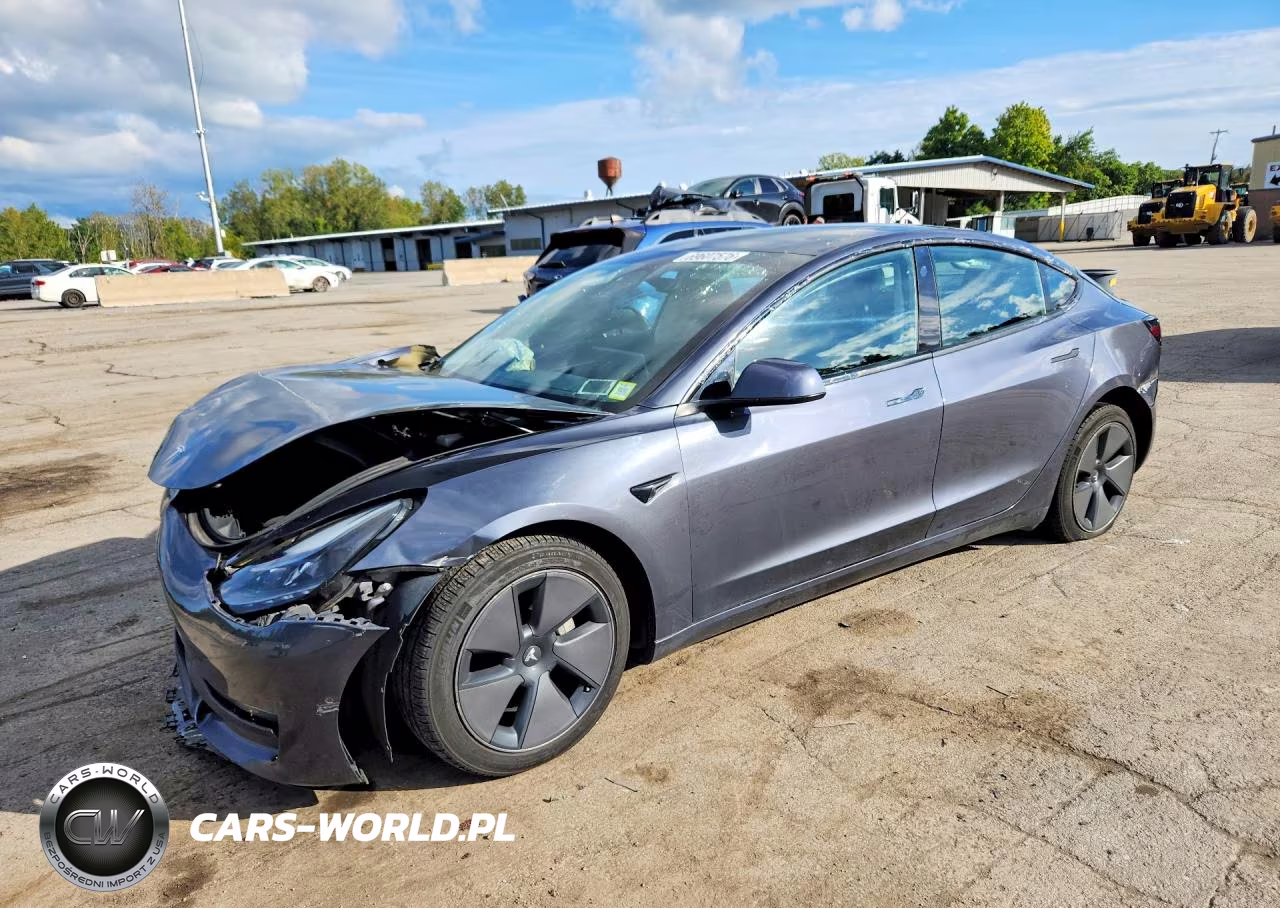 2022 Tesla Model 3 VIN:5YJ3E1EB2NF335283 - 1