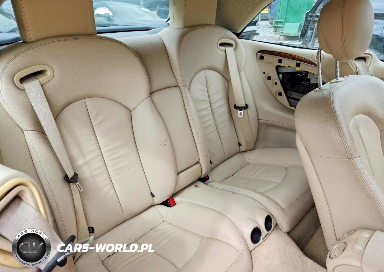 2009 Mercedes-Benz Clk 350 VIN:WDBTK56F29F260098 - 10
