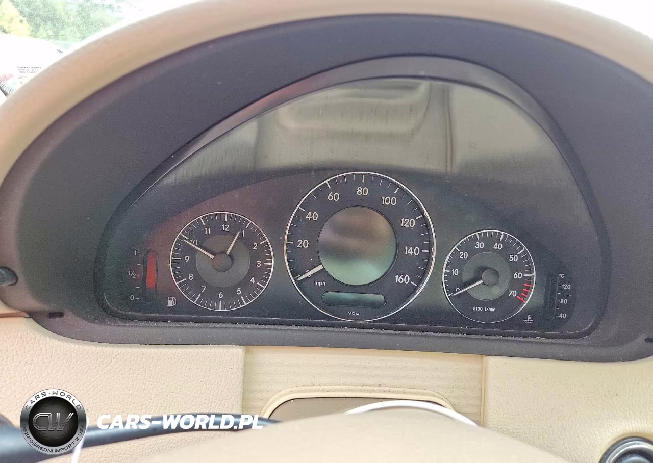 2009 Mercedes-Benz Clk 350 VIN:WDBTK56F29F260098 - 9