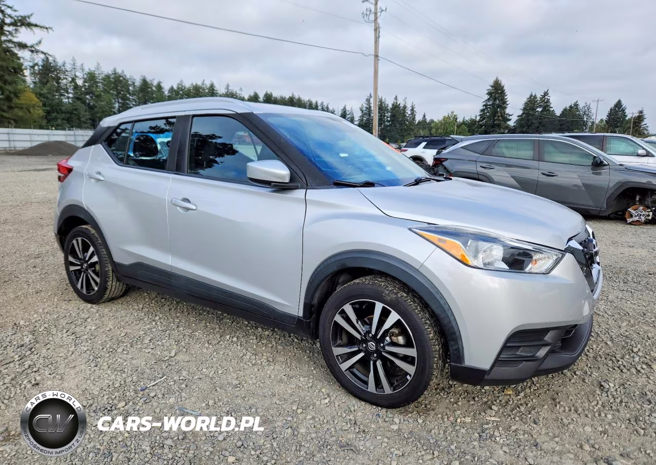 2019 Nissan Kicks Sv VIN:3N1CP5CU9KL545398 - 4