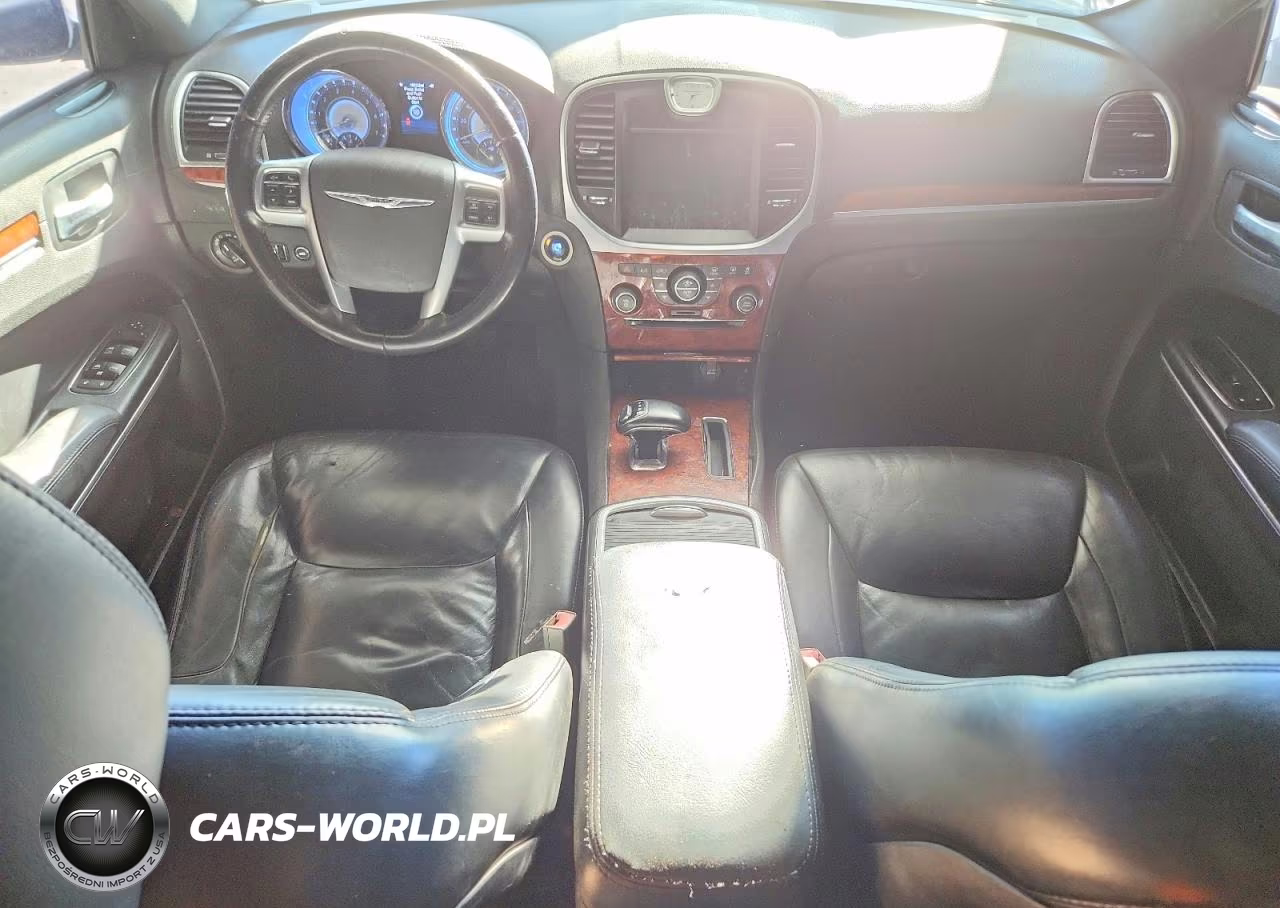 2013 Chrysler 300 VIN:2C3CCAAG7DH588796 - 8