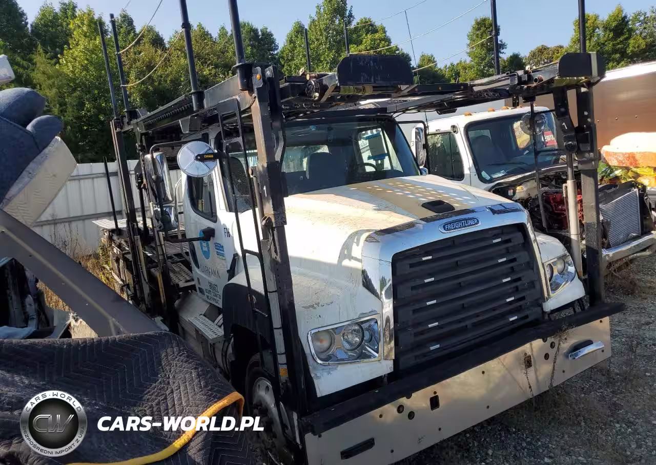 2018 Freightliner 114Sd