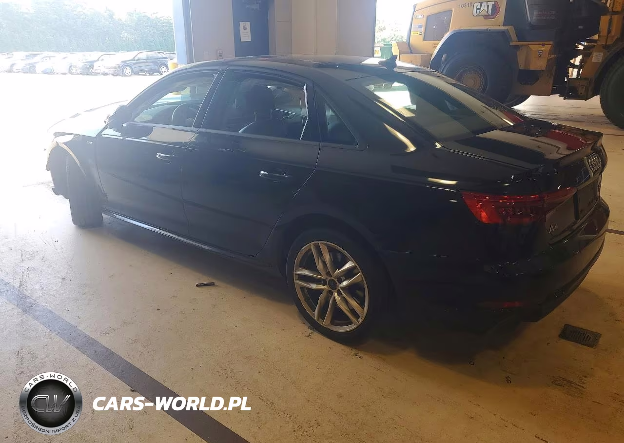 2017 Audi A4 Premium VIN:WAUDNAF49HN045517 - 2