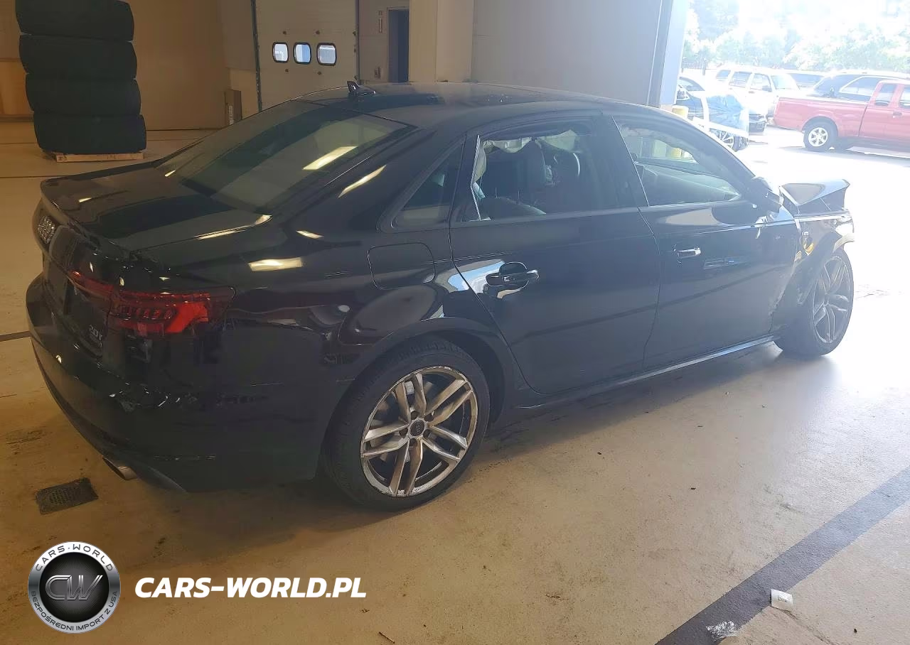 2017 Audi A4 Premium VIN:WAUDNAF49HN045517 - 3