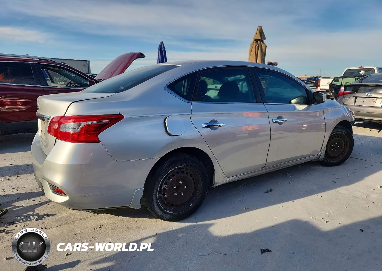 2016 Nissan Sentra S VIN:3N1AB7AP4GY239833 - 3
