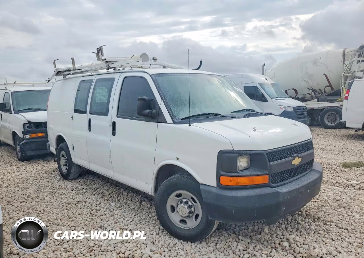 2013 Chevrolet Express G2500 VIN:1GCWGFCA4D1903202 - 4