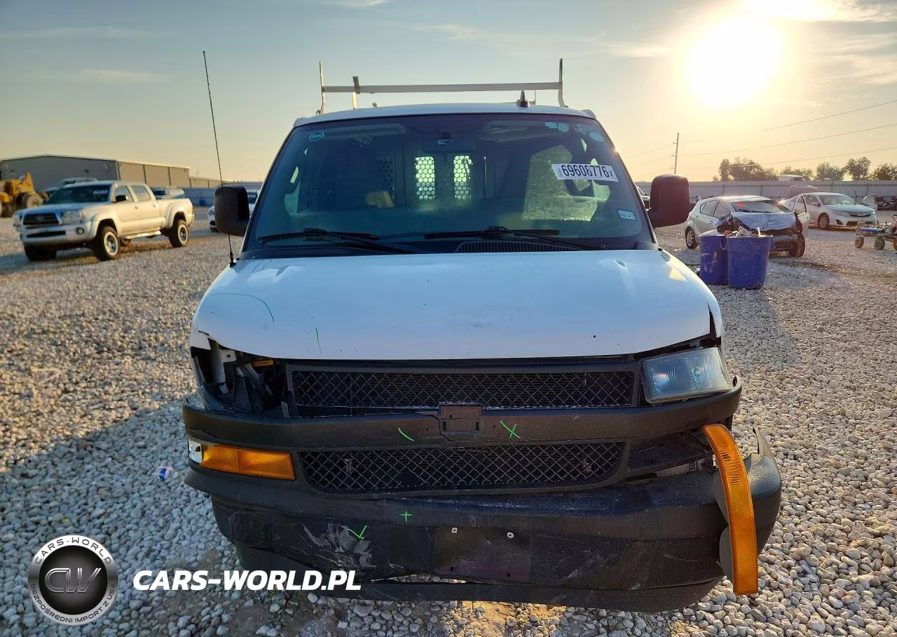 2019 Chevrolet Express G2500 VIN:1GCWGAFP7K1257461 - 5