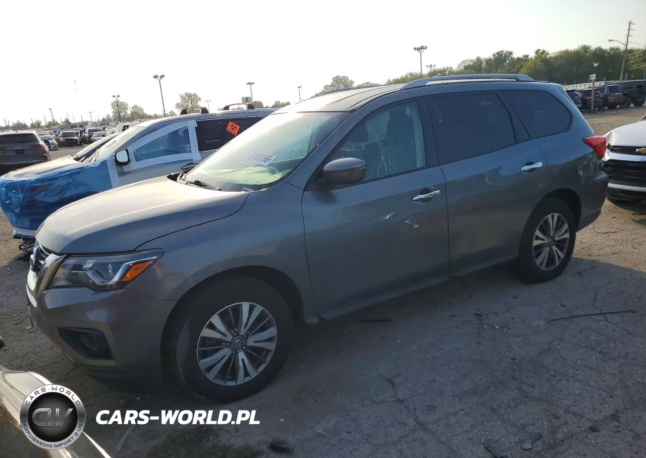 2020 Nissan Pathfinder S