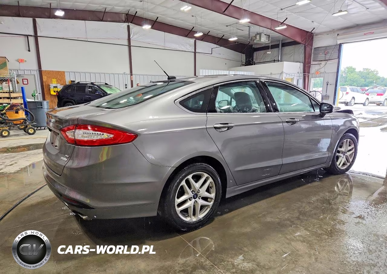 2014 Ford Fusion Se VIN:1FA6P0HD2E5360173 - 3