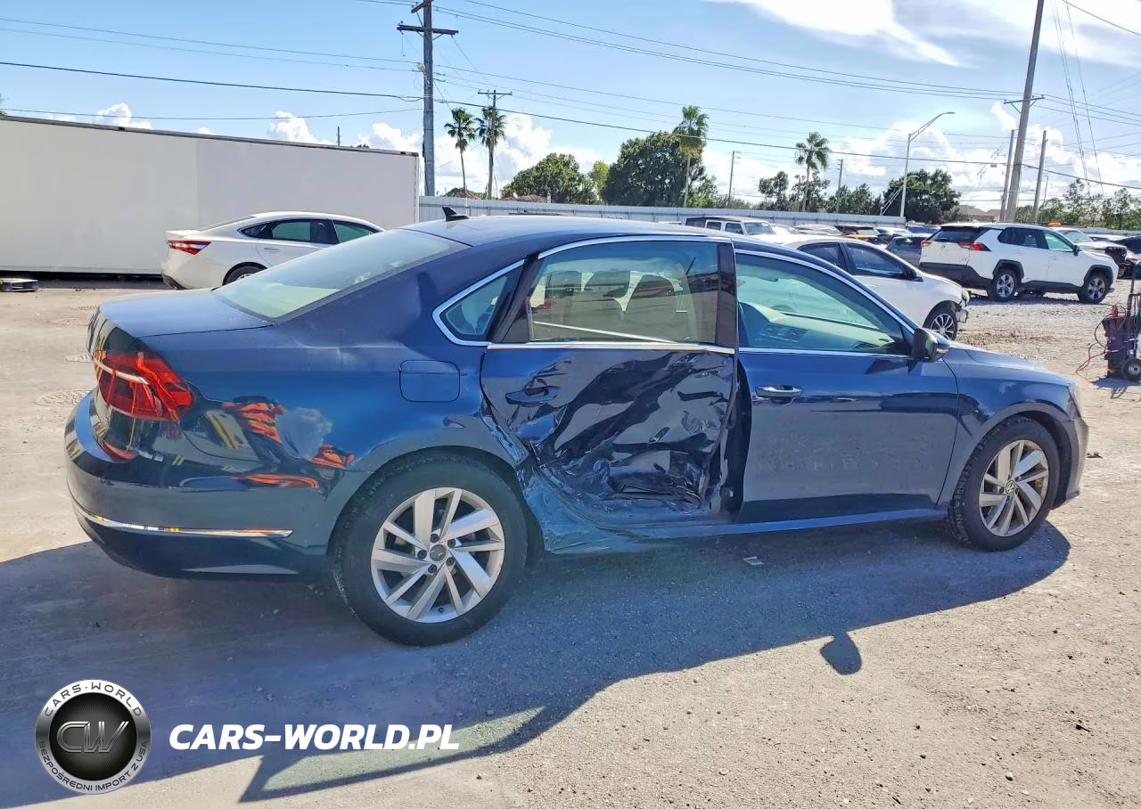 2018 Volkswagen Passat Se VIN:1VWBA7A3XJC051252 - 3