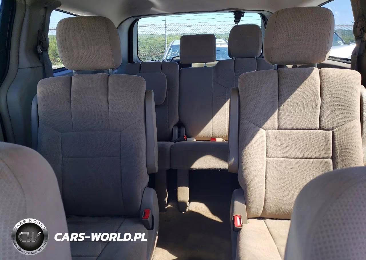 2012 Chrysler Town & Country Touring VIN:2C4RC1BG1CR169369 - 10