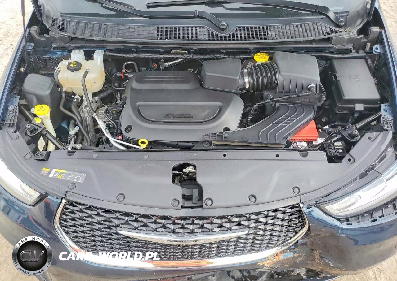 2023 Chrysler Pacifica Touring L VIN:2C4RC1BG1PR632018 - 12