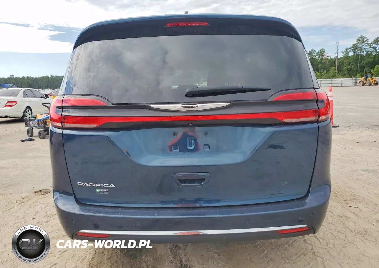 2023 Chrysler Pacifica Touring L VIN:2C4RC1BG1PR632018 - 6