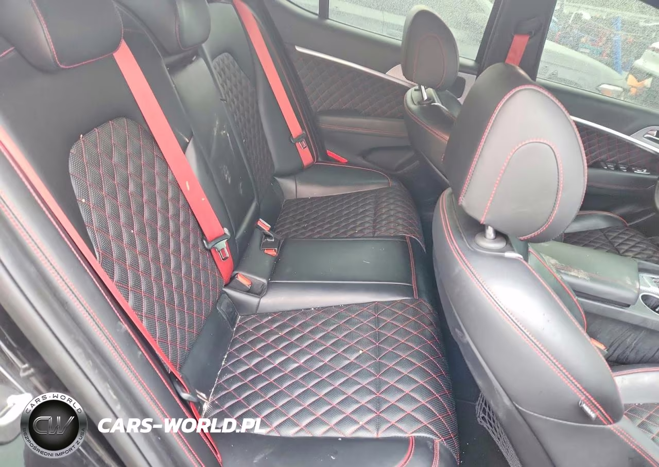 2022 Genesis G70 Base VIN:KMTG54TE2NU100956 - 10