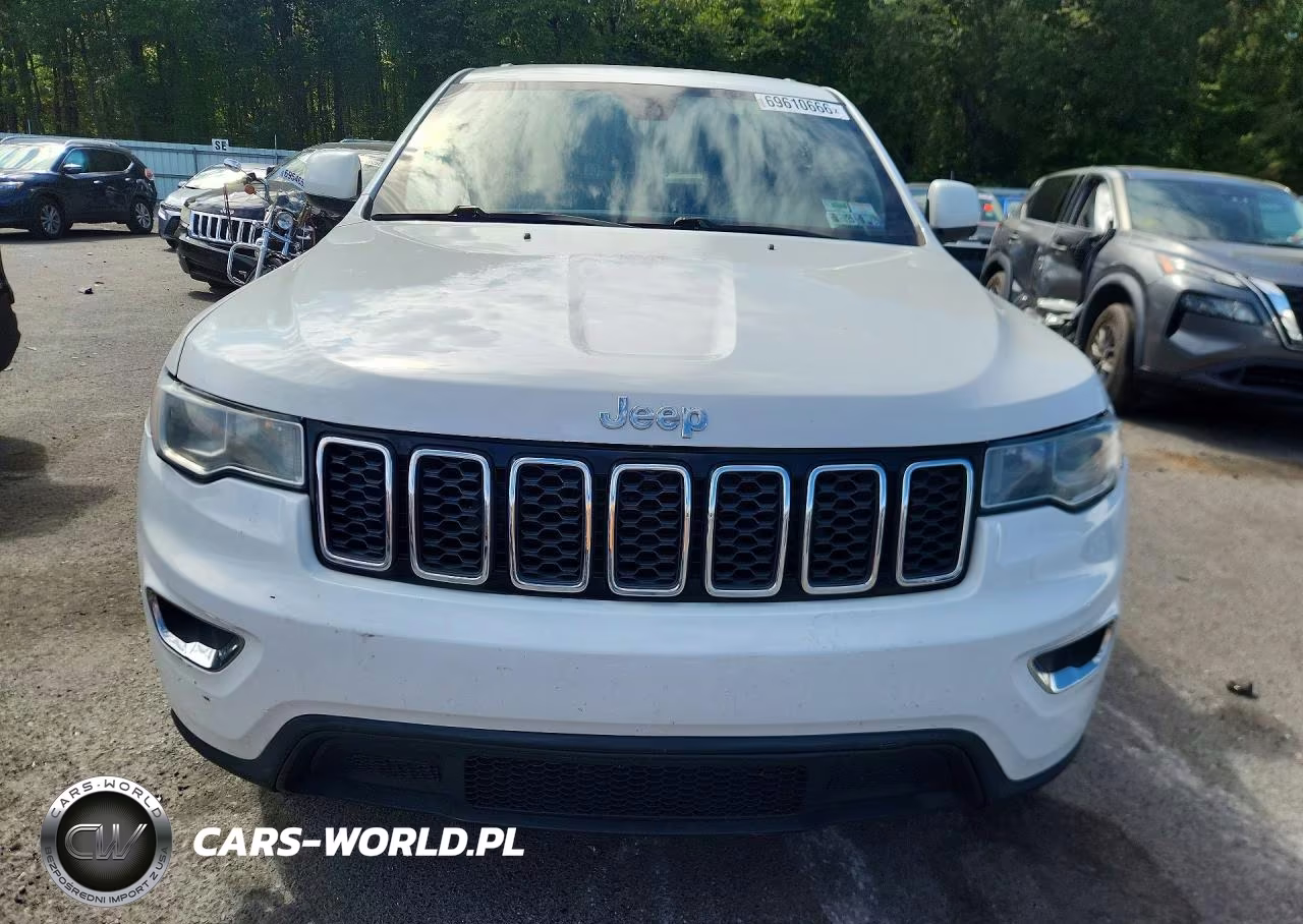 2018 Jeep Grand Cherokee Laredo VIN:1C4RJEAG3JC181981 - 5